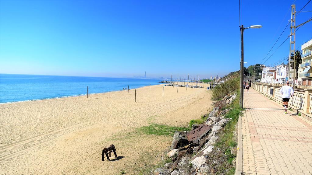 Claire Seaview & Beach-Apartment Montgat Exterior foto